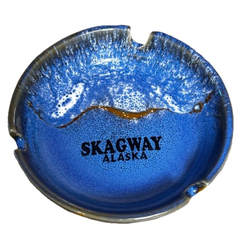 Skagway Alaska Souvenir Pottery Ashtray Blue Mountain 4.5” NWOT